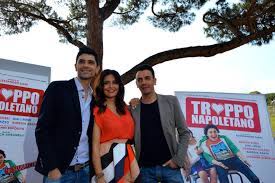 Dopo essersi aggiudicata alcuni concorsi musicali, tra cui l'accademia della canzone di sanremo, è diventata nota grazie alla vittoria del festival di sanremo 2002 nella sezione «giovani», con il brano doppiamente fragili. Troppo Napoletano Il Film Di Ansanelli Prodotto Da Alessandro Siani La Repubblica