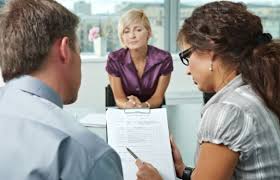 Înaintea semnării contractului cu angajatul ne asigurăm că știe cele menționate de mai sus. Interviul De Angajare IntrebÄri Èi RÄspunsuri Blog Dacris