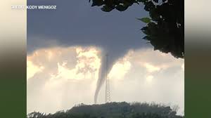 A tornado struck chicago, illinois suburbs on sunday night leaving severe damage to residents' late sunday night, a tornado swept through parts of illinois in the western chicago suburbs leaving. Funnel Clouds Form West Of Ornaga Illinois In Iroquois County