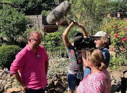 Und was tun bei kahlen stellen im rasen? Ndr Nordtour Dreharbeiten Juli 2020 Stars In Gummistiefeln Franks Kleiner Garten Willkommen In Franks Kleinem Garten