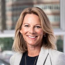 Danielle Flagg's Instagram, Twitter & Facebook