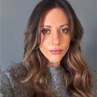 Victoria Hennessy's Instagram, Twitter & Facebook