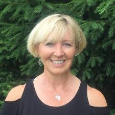 Rebecca Barstow's Instagram, Twitter & Facebook