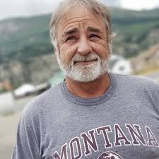 Jesse Goins's Instagram, Twitter & Facebook