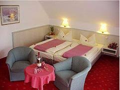 This hotel is 28.9 mi (46.5 km) from thuringian forest and 0.5 mi (0.8 km) from bad hersfeld town. Haus Am Park Bad Hersfeld 2020 Neue Angebote 70 Hd Fotos Bewertungen