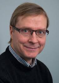 Energy Efficient Multimedia Streaming to Mobile Devices