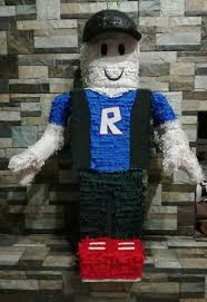 Roblox, un juego de roblox del catálogo de juegos gratis de juegosnet. Pinata Roblox Roblox Birthday Party Roblox Birthday Party Ideas Roblox Party Ideas