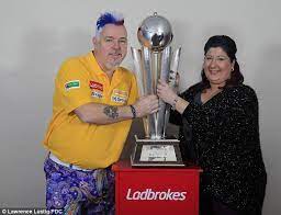 Peter wright (darts player) / spouse Peter Wright Interview Wife Jo Does My Hair It Takes Two Hours Every Day Daily Mail Online