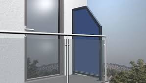 So finden sie in unserem sortiment eine vielzahl an möglichkeiten für den sichtschutz, bspw. Windschutz Und Sichtschutz Balkon Trespa Funfeck Kobaltblau Windschutz Balkon Balkon Glas Balkon Trennwand