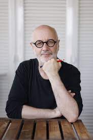 Lo nuevo de Rodrigo Fresán: sólo apto para fanáticos de la ficción | La  Lectura