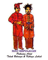 Malay pakaian tradisional masyarakat malaysia pakaian tradisional kaum melayu pengenalan secara umumnya, masyarakat melayu baju melayu terbahagi kepada dua bahagian iaitu baju (kemeja lengan panjang) dan seluar panjang serta dilengkapi dengan samping dan songkok. Rumah Adat Seni Tari Senjata Tradisional Pakaian Adat Lagu Daerah Suku Dan Bahasa Budayamelayu Indonesia