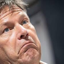 Thomas Stubbings auf LinkedIn: Sehr interessanter Vortrag von Prof. Gabriel  Felbermayr im Rahmen der 60…