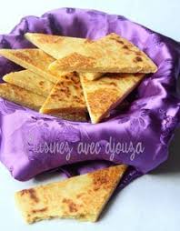 Epingle Sur Crepes Galettes Harchas Melouis Batbouts Blinis Beghrir Beignets