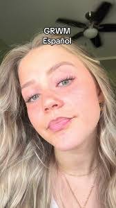 Lydia Coyne's Instagram, Twitter & Facebook