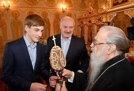 Moi Deti Ne Hodyat Rastopyriv Palcy Lukashenko Rasskazal V Kakoj Manere Kolya Obshaetsya S Lyudmi Novosti Nikolaj Lukashenko Prezident Obshenie Aleksandr Lukashenko Obshestvo