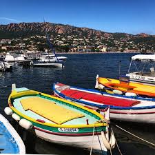 Esterel Cote D Azur On Instagram Visitesterel Les Barques De Pecheurs Donnent Tout Son Charme Au Port D Agay Fred 8360 Boat Canal Structures
