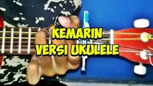 Belajar kunci dasar ukulele senar 4. Lirik Lagu Istana Bintang Ukulele Senar 4