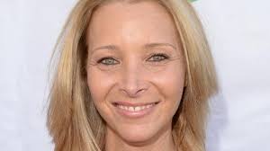 She plays the role of phoebe buffay and her twin sister, ursula, on friends. Friends Star Lisa Kudrow Must Pay Ex Manager 1 6m Bbc News