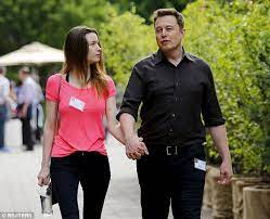 Today almost all the newspapers and magazines have written about the phenomenon of elon musk. Johnny Depp S Estranged Wife Amber Heard Seeing Elon Musk Elon Musk Elon Musk Biography Elon