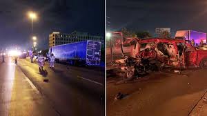 Man Jumps Off Interstate Bridge To Avoid Amazon Delivery Truck That Ran Over Killed 2 Women In Texas Abc11 Raleigh Durham