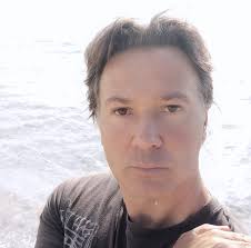 Question for freelancers/contractors! Is it worth it to open a small  company in Bulgaria if I don't plan