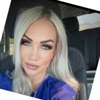 Whitney Sharp's Instagram, Twitter & Facebook