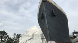 Has recovered 5,500 artifacts from the wreck site. Three Hurt In Iceberg Wall Collapse At Titanic Museum In Pigeon Forge