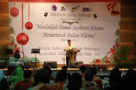 Tata ibadah kreatif di jemaat gmim eben haezer lompad wilayah ranoiapo menurut mazmur. Jadikan Perayaan Natal Dan Tahun Baru 2018 Momentum Syukuri Persatuan Dari Perbedaan Yang Majemuk