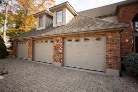 Let your garage door's beauty stand out with window inserts that complement the architecture and style of your house. When Are Windows Inserts An Option For My Garage Door Transfz