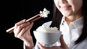 Dari jumlah total tersebut, sebanyak 51 persen adalah karbohidrat, 34. Berapa Banyak Porsi Makan Nasi Yang Baik Untuk Kesehatan Halaman All Tribunkaltim Travel