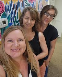 Dream team! 😍 I love Thursdays at the office when we can all be together!  We love supporting your unique journeys and are so honored to hold space  for you. #bonnieknowsbreast #ibclc #