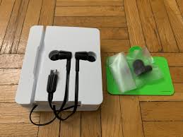 Review Belkin Rockstar Headphones With Lightning Connector The It Nerd