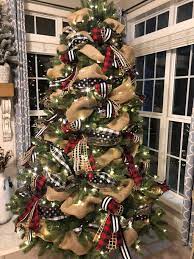 15 Best Decorated Christmas Trees On The Internet Creative Christmas Trees Christmas Tree Decorating Themes Christmas Decorations Rustic