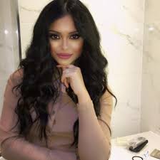 Afshan azad is a british actress and model best known for having worked in the popular harry potter movies. This Harry Potter Star Is Being Compared To Kylie Jenner And She S Sick Of It