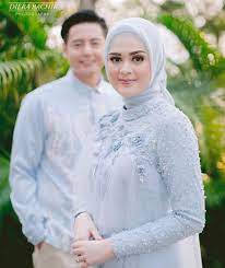 We did not find results for: Gaun Mewah Cut Meyriska Dari Tunangan Hingga Resepsi Bikin Pangling