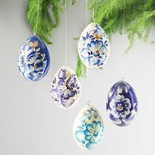 Intricately detailed these ornaments are painted with rich, vibrant. Wooden Christmas Ornaments Painted Floral Eggs Ornament Set The Russian Store