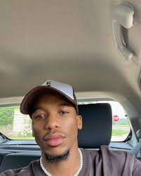 Shawn Carter Goodwin Papier (@papiercarter) • Instagram photos and videos