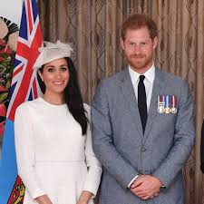 Meghan markle and prince harry are now a family of four! Meghan Markle And Prince Harry Announce Pregnancy With Photoshoot