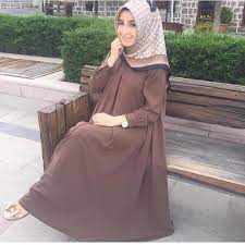 Instagram Da Safiye Basol Upuzun Tunigim Krep Kumastir Bilgi Ve Siparis Icin 0543 657 07 04 Whatsaptan Gorusebil Islami Giyim Mutevazi Moda Elbiseler