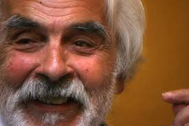 Cineasta Armando Robles Godoy muy delicado tras sufrir derrame cerebral