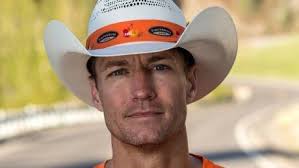 Ryan Strom (@RyanKStrom)