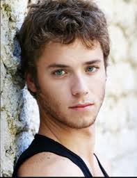 Jeremy Sumpter Photoshoot In Troix Magazine Jeremy Sumpter Jeremy Jeremy Sumpter Peter Pan