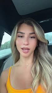 Taylor Barnett's Instagram, Twitter & Facebook