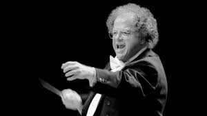 A prodigy, he made his debut as a pianist performing mendelssohn's second piano concerto with the cincinnati symphony orchestra. Ns40sm1aiplhvm