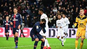 Psg takes on guingamp on wednesday in the french cup with neymar and kylian mbappe out of the squad due to injury. Le Psg Se Fait Eliminer Par Guingamp En Coupe De La Ligue Et Twitter Prend Feu