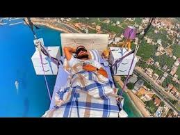 Flying Bedroom Ucan Yatak Odasi Siesta In The Sky Havada Sekerleme Paragliding Yamacparasutu Youtube 2020 Yatak Odasi Sekerleme Yatak