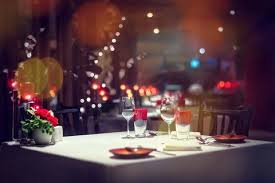 The 100 Most Romantic Restaurants For Valentine S Day Romantic Dinners Romantic Restaurant Holiday Table Settings