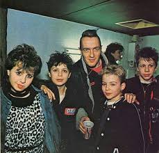 The Clash Should I Stay Or Should I Go Lyrics Meaning 