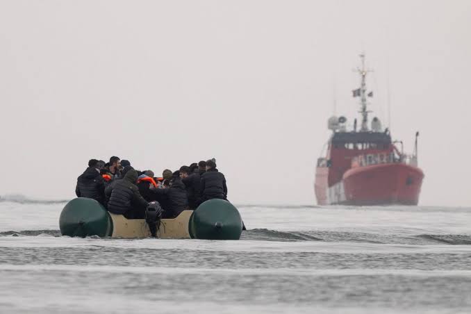 English Channel chaos as 'mega dinghy' carrying 160 migrants bursts into  flames | Lancs Live