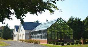 Soll es ein klassisches einfamilienhaus mit gelbem putz werden, reichen 100 quadratmeter, oder sollen wir doch lieber gleich ein doppelhaus bauen? Gewachshaus Selber Bauen Schritt Fur Schritt Die Besten Tipps Archzine Net